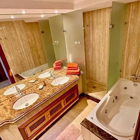 شقة Mar Azul Luxury Seaside إِستيبونا
